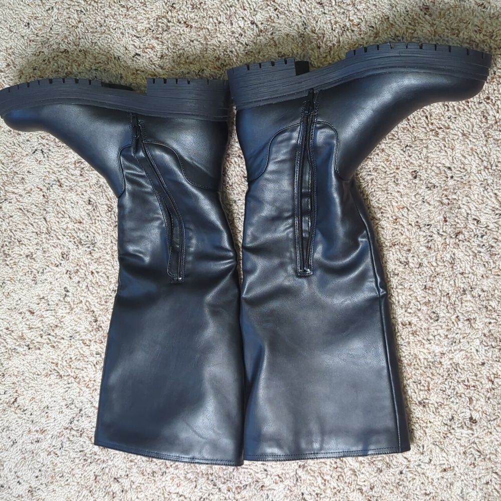Boots - Picture 2 of 2